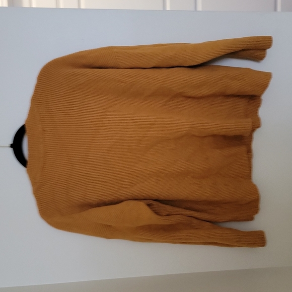 Plus size Forever21 Mustard Sweater - Picture 4 of 4